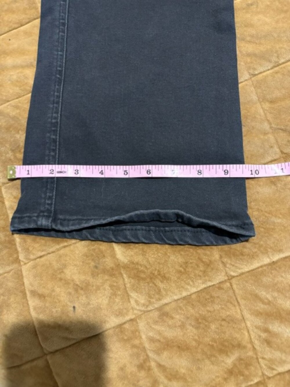 Levis - Picture 5 of 5